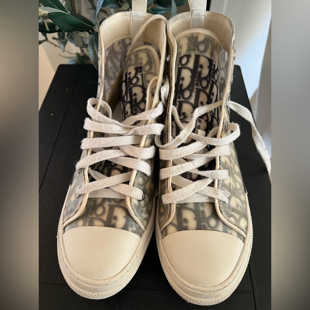 Men’s B23 League High-Top Sneaker
White and Black Dior Oblique Canvas - Picture 8 of 9